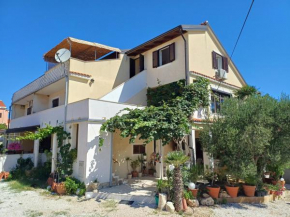 Apartmani Saška 2